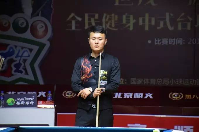 员的出色发 员的出色发